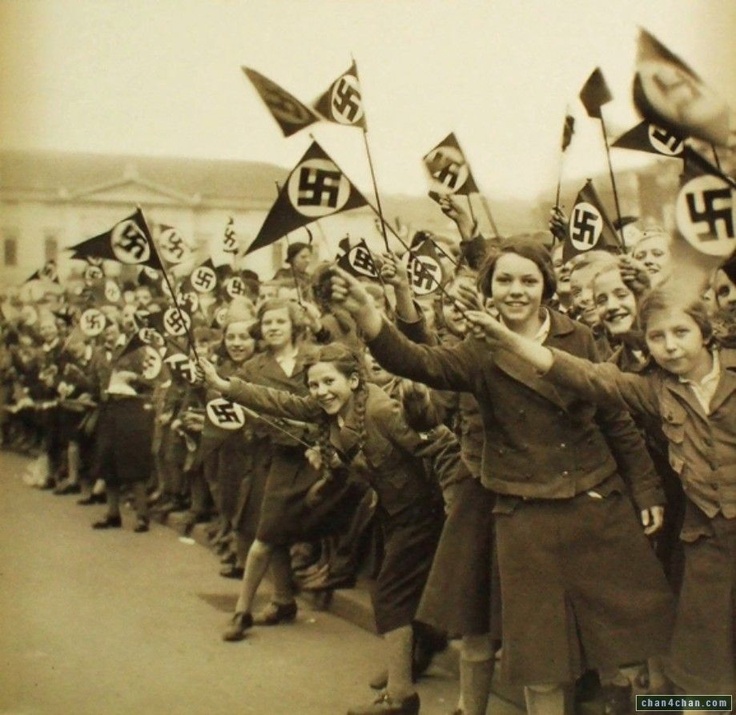 3374b1273995ee9e18ef4c7ce2de9f80--german-girls-german-women